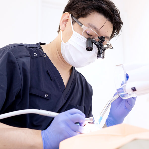 「大切な歯を守る」精密な歯科医療